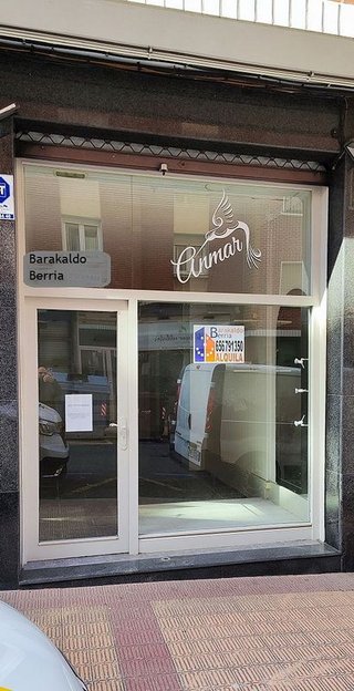 Local comercial en alquiler en Centro - Desierto - Arrontegi en Barakaldo