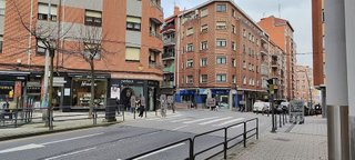Local comercial en alquiler en Centro - Desierto - Arrontegi en Barakaldo