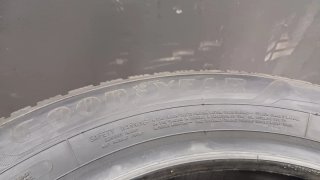 215/55 R17 98V GOODYEAR ULTRAGRIP PERFORMANCE 3
