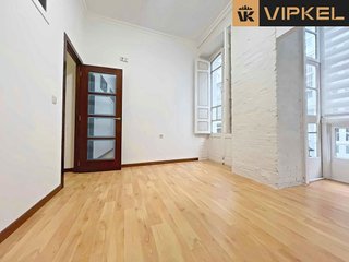Piso en venta en Centro en Ferrol