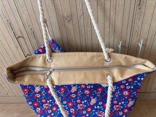 Bolso de playa floral azul