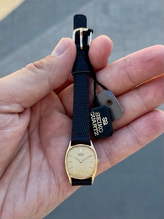 Reloj Seiko “Tank” Vintage Nuevo Gold *Año 1985*
