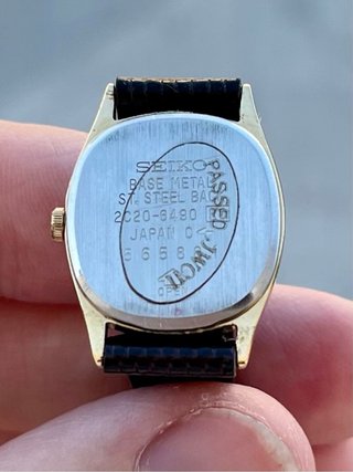 Reloj Seiko “Tank” Vintage Nuevo Gold *Año 1985*