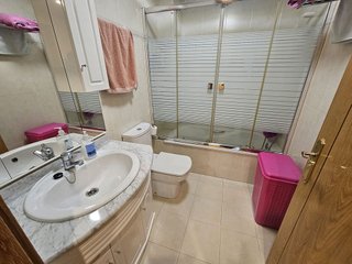 Piso en venta en Portillejo - Valdegastea en Logroño