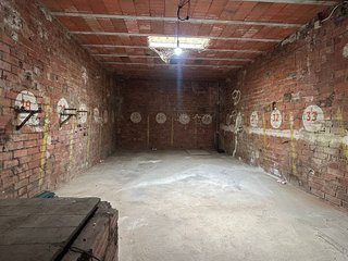 Local comercial en alquiler en Les Arenes - La Grípia  Can Montllor en Terrassa