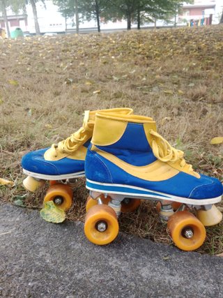 Patines en 4  talla 39