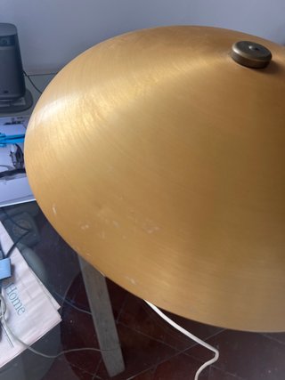 Lámpara de mesa vintage dorada mate