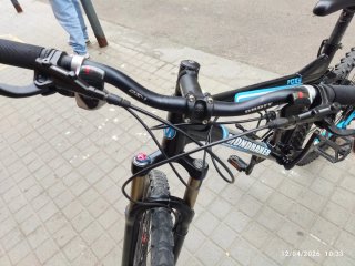 Bicicleta Mondraker Foxy Negra y Azul