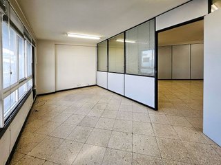 Local comercial en venta en Los Castros - Castrillón - Eiris en Coruña (A)