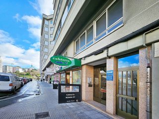 Local comercial en venta en Los Castros - Castrillón - Eiris en Coruña (A)