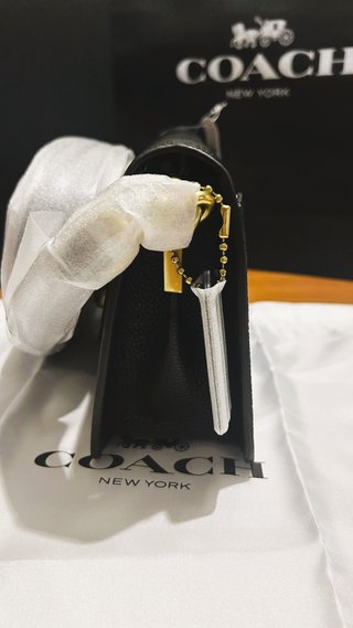 Bolso Coach Tabby Shoulder Bag 26 Negro