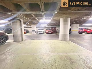 Garaje en alquiler en Cuatro Caminos - Plaza de la Cubela en Coruña (A)