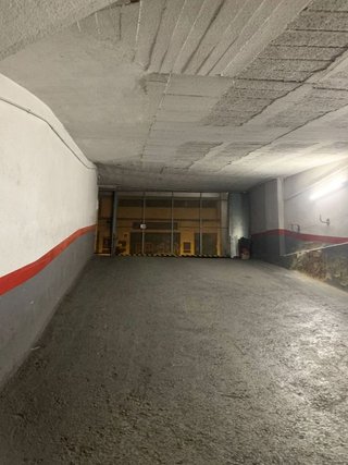 Garaje en venta en Collblanc en Hospitalet de Llobregat, L´