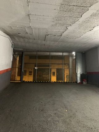 Garaje en venta en Collblanc en Hospitalet de Llobregat, L´