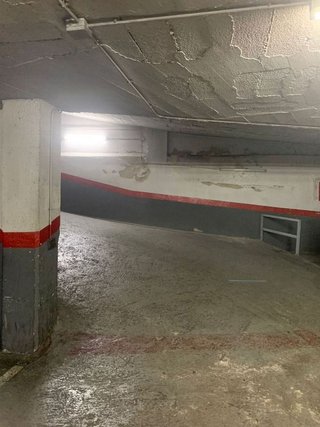 Garaje en venta en Collblanc en Hospitalet de Llobregat, L´