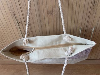 Bolso de playa beige y multicolor