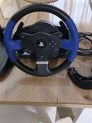Volante PS4 Thrustmaster