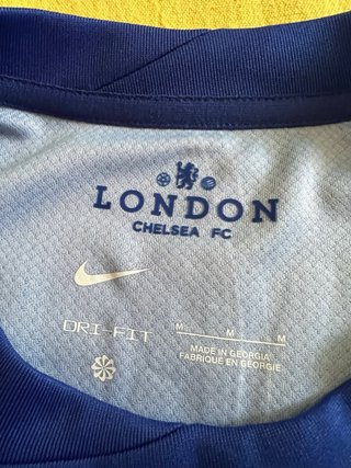 Camiseta Chelsea 3 Cucurella Talla M con etiqueta