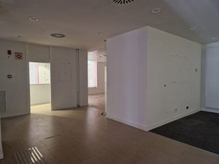Local comercial en alquiler en Centro en Torrelavega