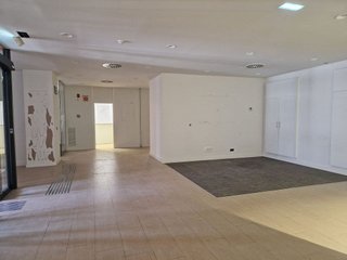 Local comercial en alquiler en Centro en Torrelavega