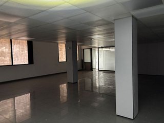 Local comercial en alquiler en Santa Rosa - Can Mariner en Santa Coloma de Gramanet