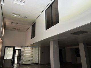 Local comercial en alquiler en Santa Rosa - Can Mariner en Santa Coloma de Gramanet