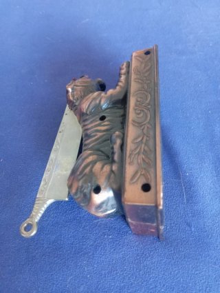 Mechero antiguo vintage tigre