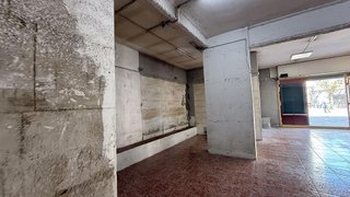 Local comercial en alquiler en La Teixonera en Barcelona
