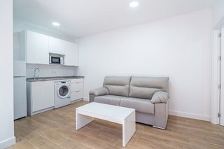 Piso en alquiler en El Candado - El Palo en Málaga