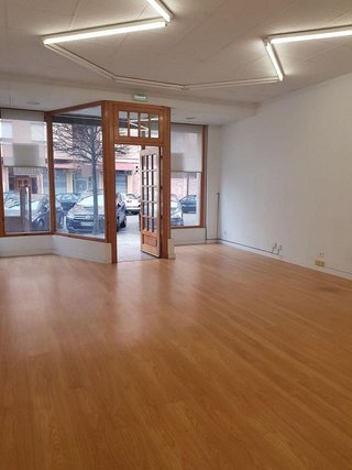 Local comercial en alquiler en Pumarín en Gijón