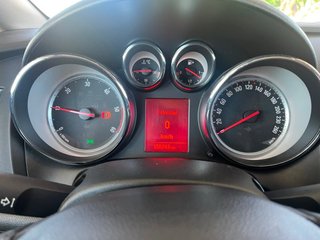 Opel Astra 2014