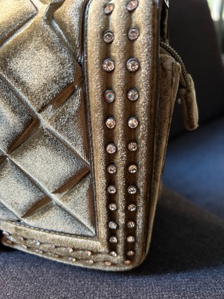 Bolso de terciopelo verde y plateado