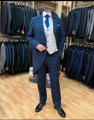 Chaqué de boda azul