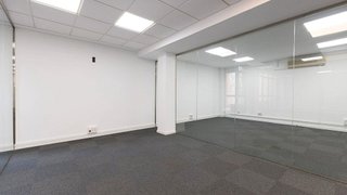 Oficina en alquiler en Sant Antoni en Barcelona