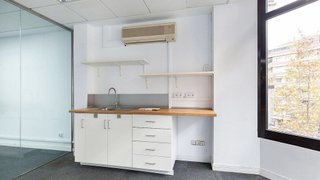Oficina en alquiler en Sant Antoni en Barcelona