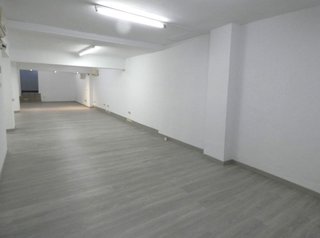 Local comercial en venta en Vallcarca i els Penitents en Barcelona