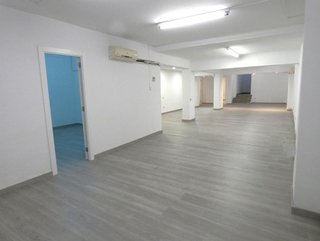 Local comercial en venta en Vallcarca i els Penitents en Barcelona
