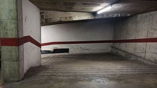 Garaje en alquiler en Eixample Nord – La Devesa en Girona