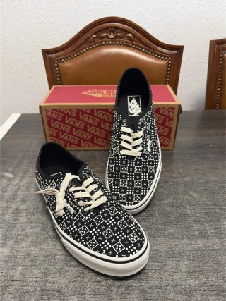 Vans Checker Dot Talla 40.5