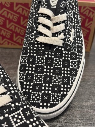 Vans Checker Dot Talla 40.5