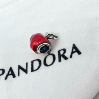 CHARM PANDORA MANZANA ENVENENADA DISNEY