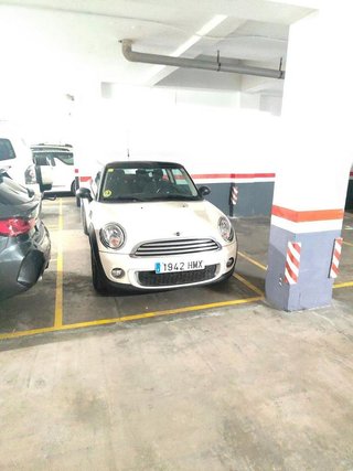 Garaje en venta en Sants-Badal en Barcelona