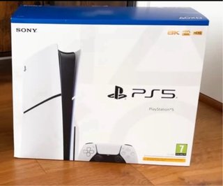 PlayStation 5 Slim fw 8.20 il lettore e sbloccato