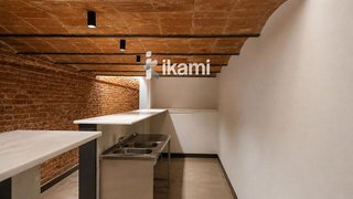 Local comercial en alquiler en La Nova Esquerra de l'Eixample en Barcelona