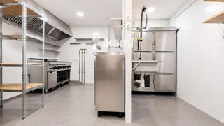 Local comercial en alquiler en La Nova Esquerra de l'Eixample en Barcelona
