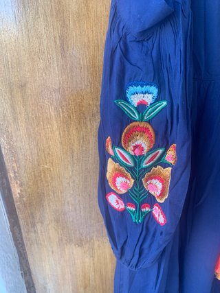 Vestido AVANT azul bordado talla única