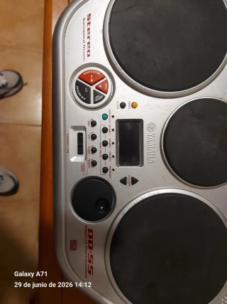 Batería Electrónica Yamaha DD-55 con 2 Pedales