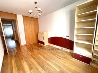 Piso en venta en Plaza España - Villa Pilar - Reyes Católicos - Vadillos en Burgos