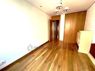 Piso en venta en Plaza España - Villa Pilar - Reyes Católicos - Vadillos en Burgos