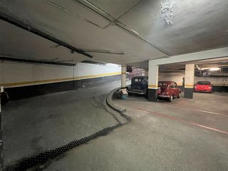 Garaje en venta en Sant Andreu de Palomar en Barcelona
